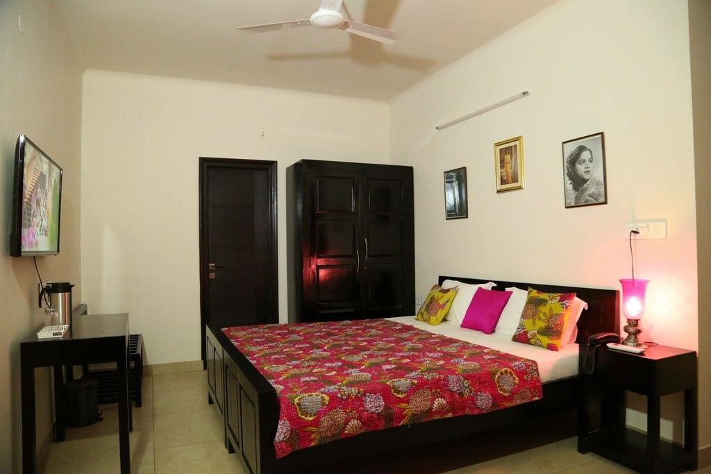 Saket Inn Jaipur Luaran gambar