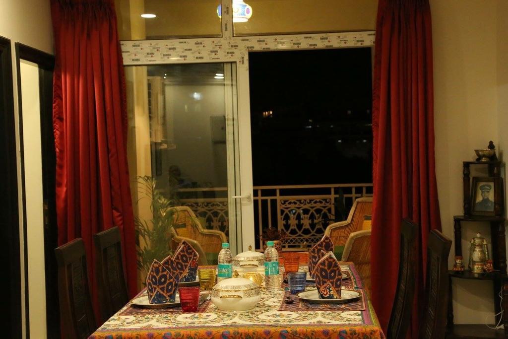 Saket Inn Jaipur Luaran gambar